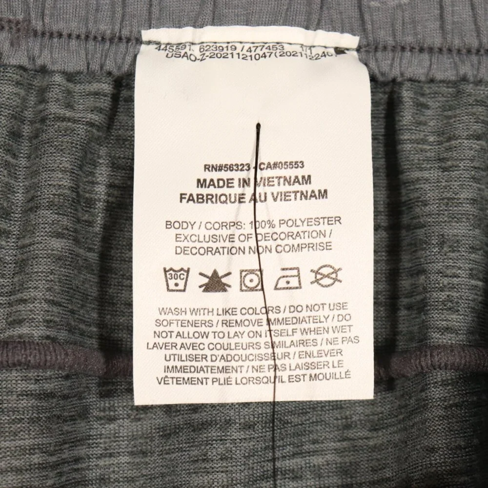 NWT Nike Men's Yoga Shorts in Gray Size Large